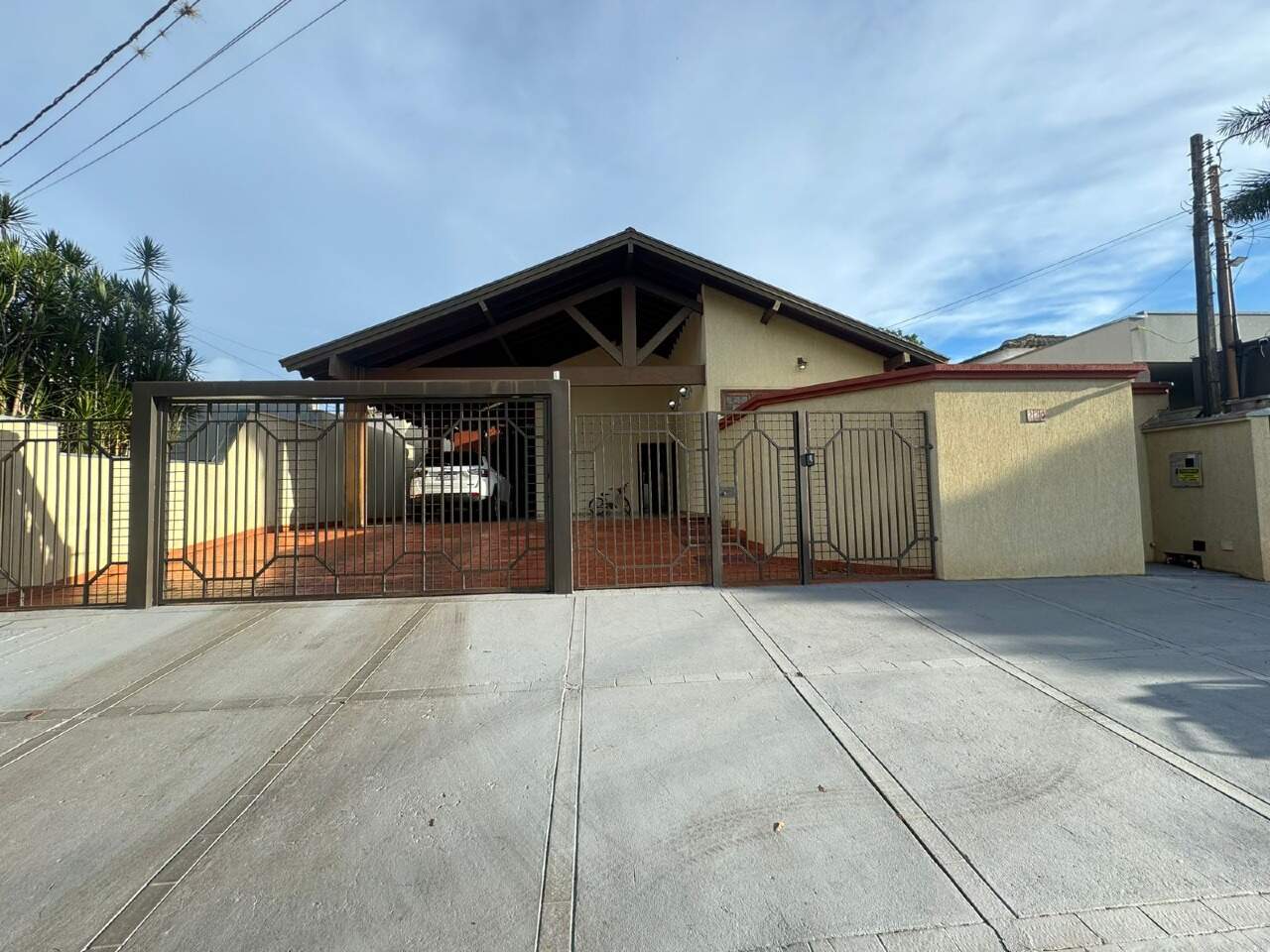 Casa com 3 quartos no Portal de Dourados em Dourados/MS — foto 1