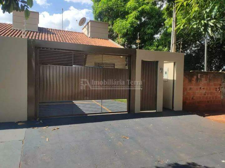 Casa com 2 quartos no Jardim Hilda em Dourados/MS — foto 1