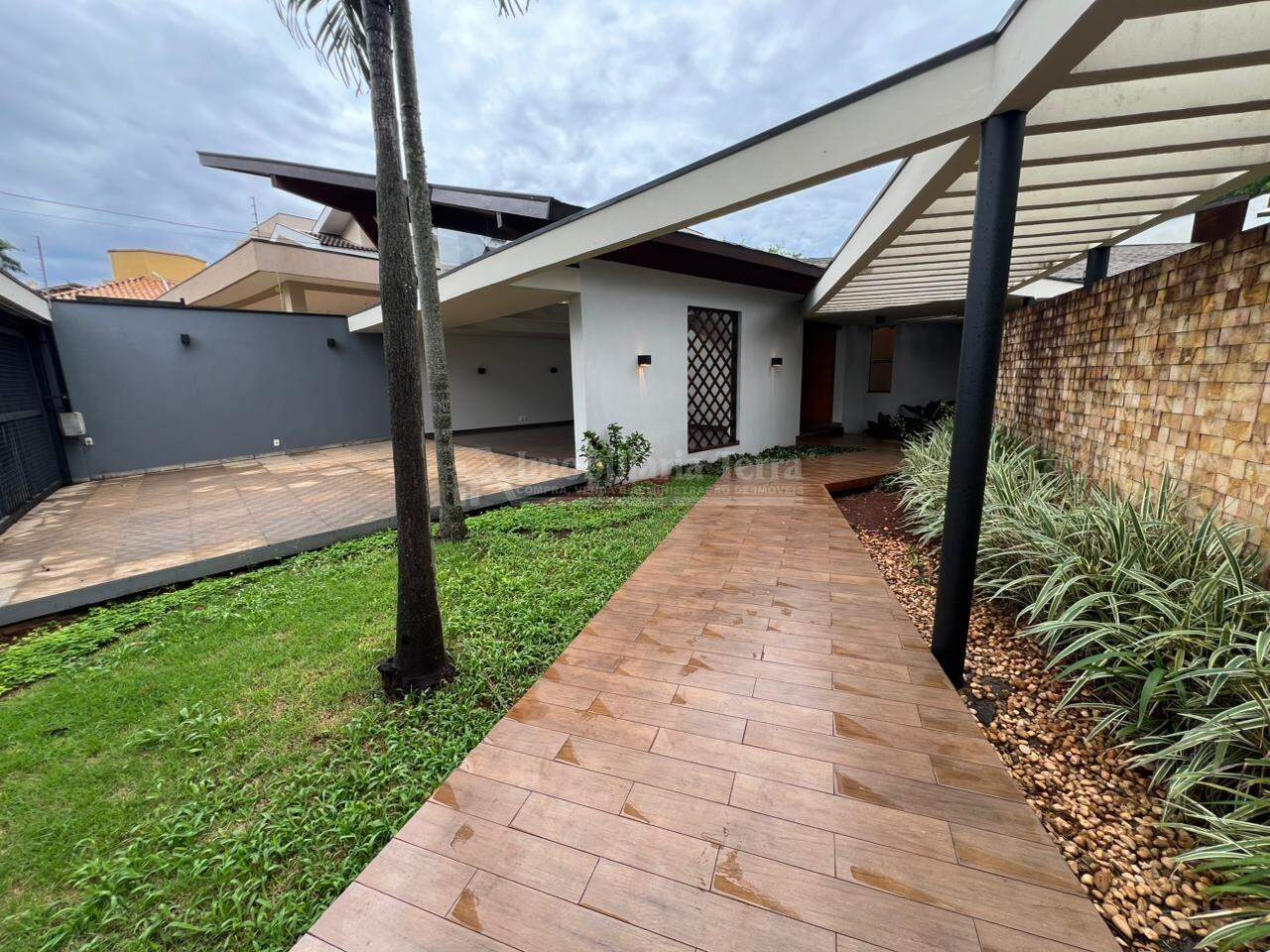 Casa com 5 quartos no Portal de Dourados em Dourados/MS — foto 2