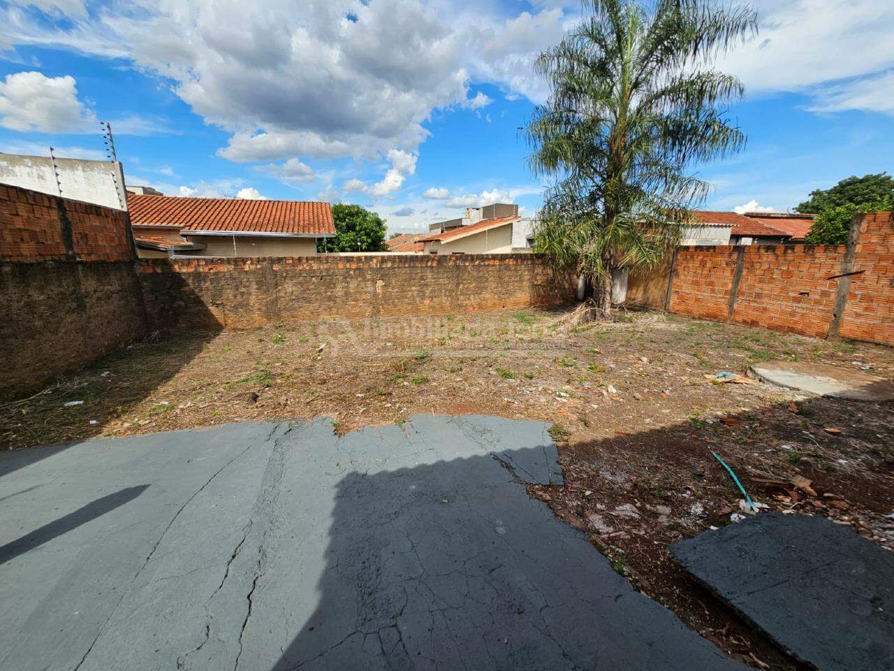 Casa com 3 quartos no Jardim Rasslem em Dourados/MS — foto 13