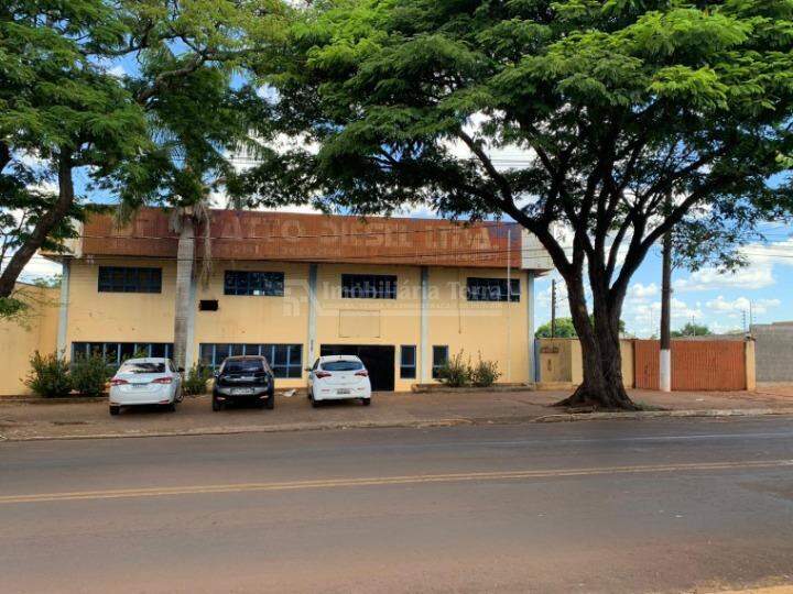 Prédio no Centro em Dourados/MS — foto 1