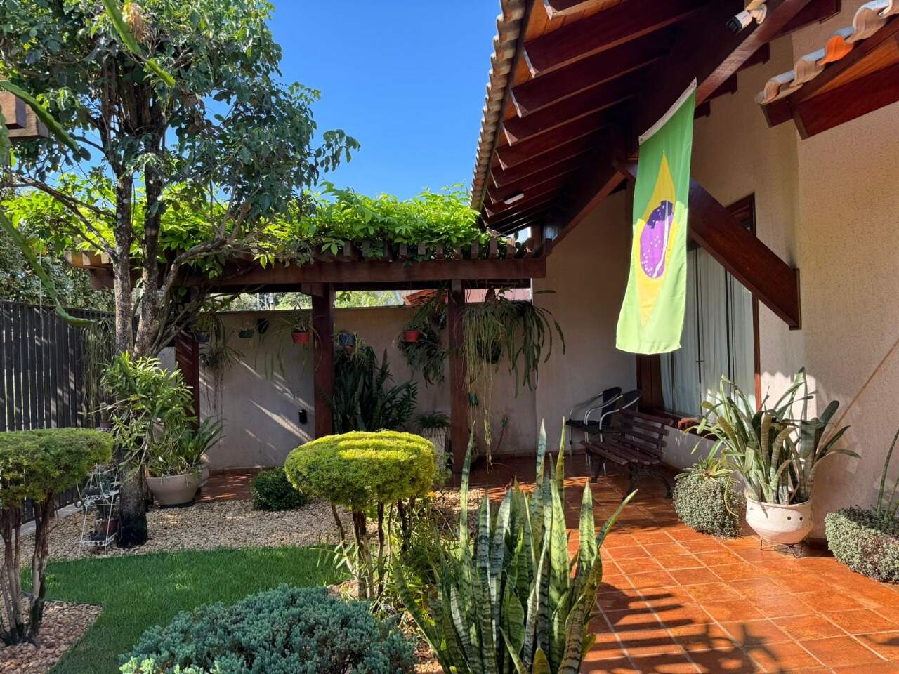 Casa com 4 quartos no Vila São Francisco em Dourados/MS — foto 4