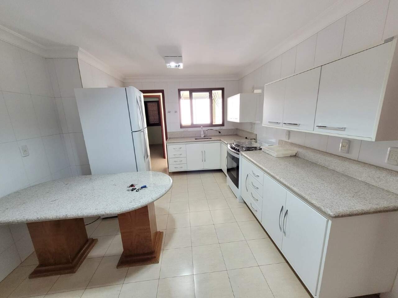 Apartamento com 4 quartos no Vila Planalto em Dourados/MS — foto 16