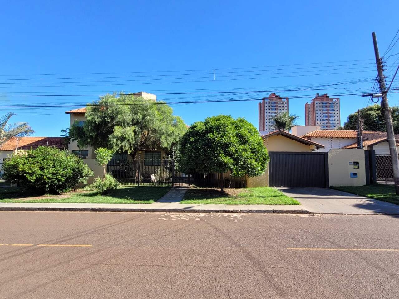 Casa com 4 quartos no Parque Alvorada em Dourados/MS — foto 2