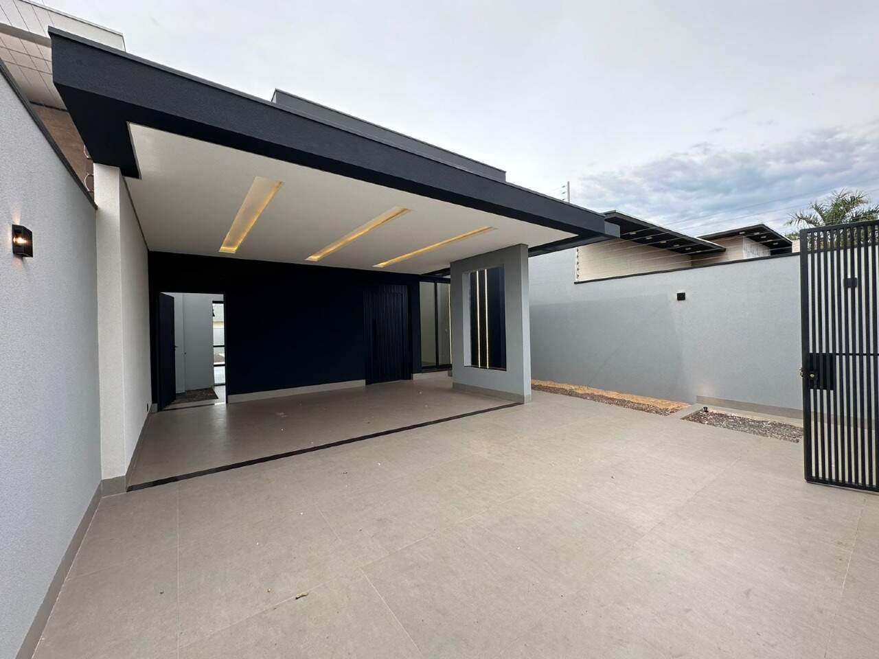 Casa com 3 quartos no Santa Fé em Dourados/MS — foto 2
