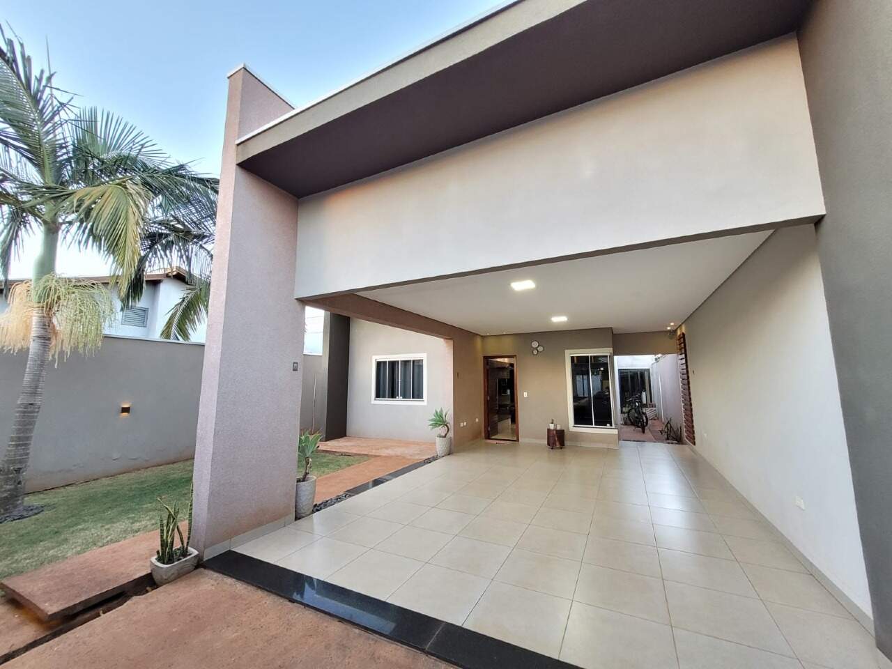 Casa com 3 quartos no Flor de Maio em Dourados/MS — foto 2