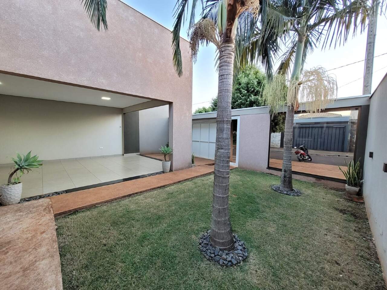 Casa com 3 quartos no Flor de Maio em Dourados/MS — foto 3