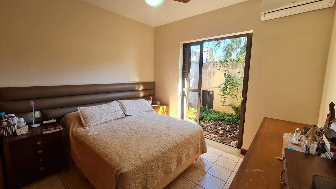 Casa com 3 quartos no Vila São Luiz em Dourados/MS — foto 8