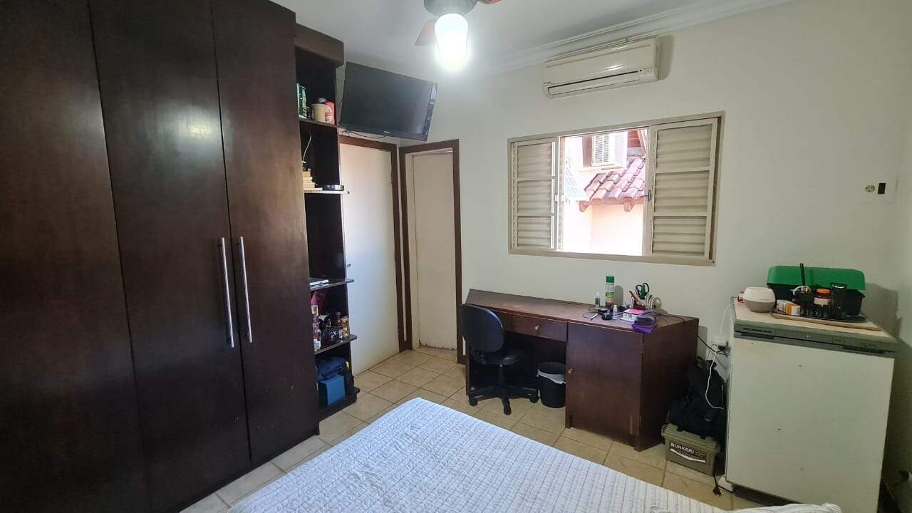 Casa com 3 quartos no Vila São Luiz em Dourados/MS — foto 12