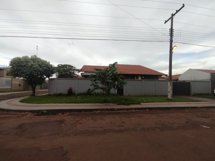 Casa com 4 quartos no Jardim Maracanã em Dourados/MS — foto 1
