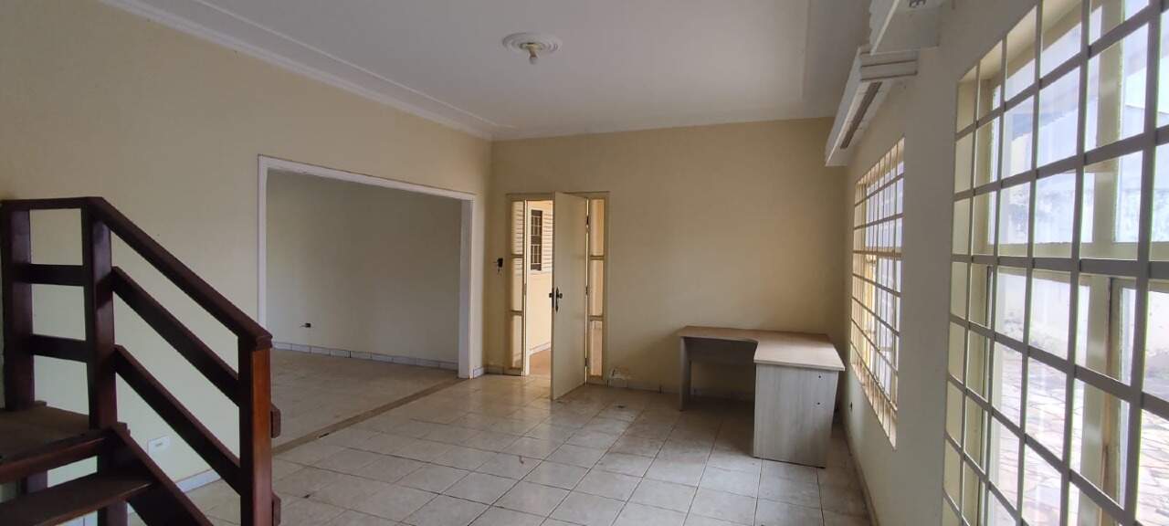 Casa com 4 quartos no Jardim Itatiaia em Campo Grande/MS — foto 11