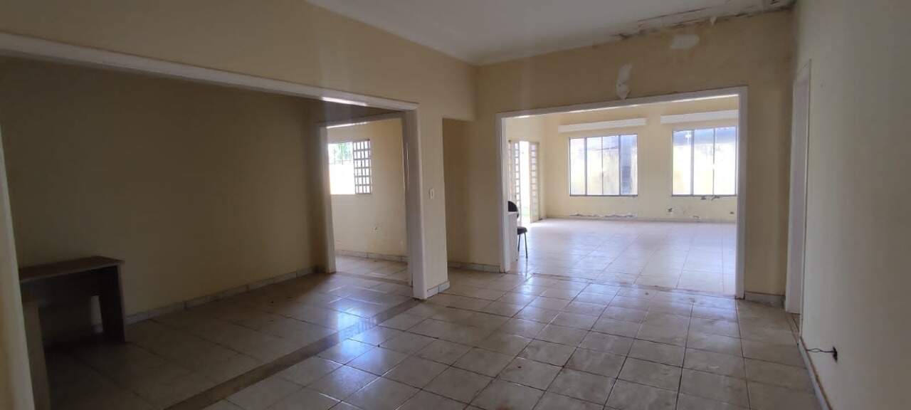 Casa com 4 quartos no Jardim Itatiaia em Campo Grande/MS — foto 9