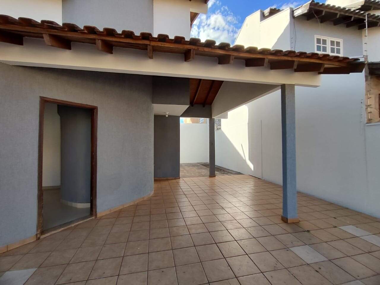 Casa com 2 quartos no Vila Aurora em Dourados/MS — foto 2