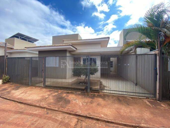 Casa com 2 quartos no Parque Das Nações I em Dourados/MS — foto 1