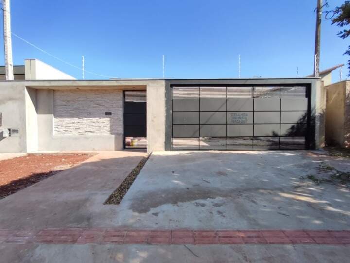 Casa com 3 quartos no Parque Alvorada em Dourados/MS — foto 1