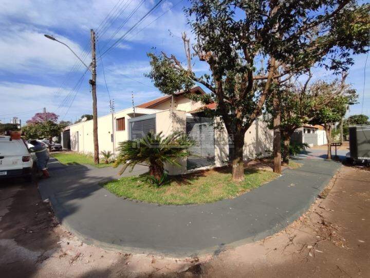 Casa com 3 quartos no Jardim Tropical em Dourados/MS — foto 2