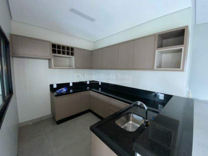 Casa com 3 quartos no Jardim Cristhais em Dourados/MS — foto 3