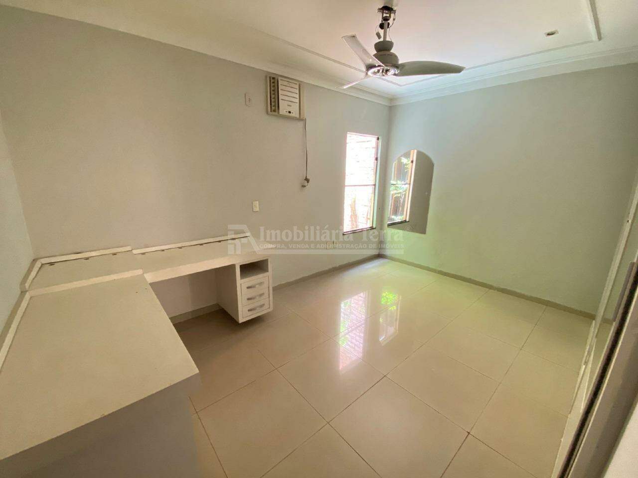 Casa com 4 quartos no Jardim São Pedro em Dourados/MS — foto 11