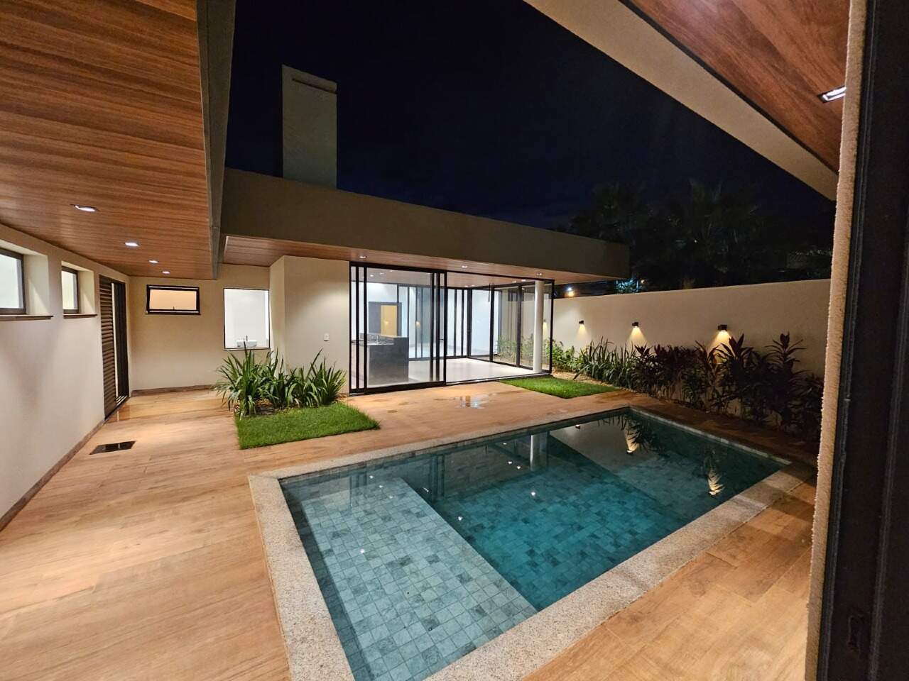 Casa com 4 quartos no Ecoville em Dourados/MS — foto 21