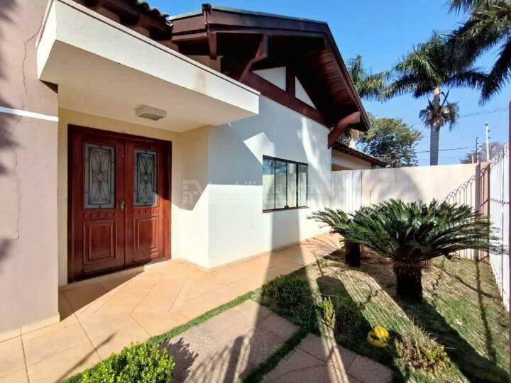 Casa com 3 quartos no Jardim Mônaco em Dourados/MS — foto 2