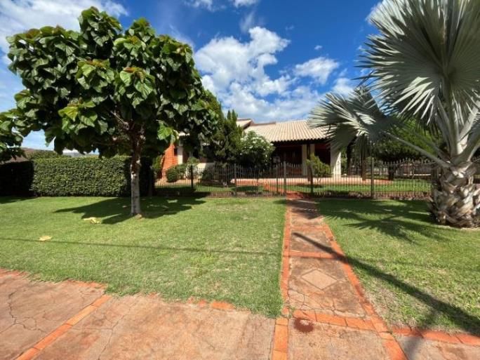 Casa com 6 quartos no Jardim Maringá em Dourados/MS — foto 1