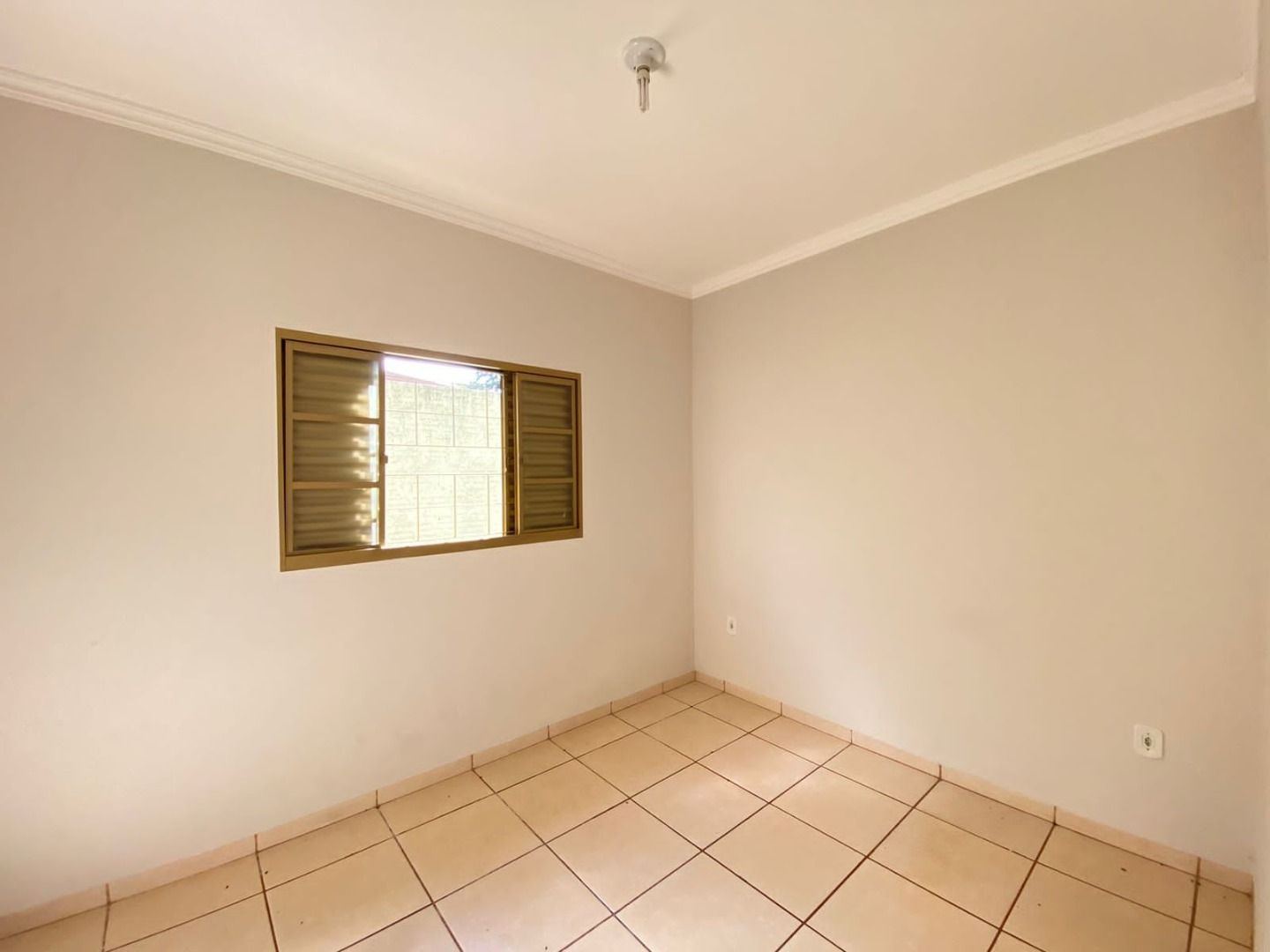 Casa com 2 quartos no Jardim Rasslem em Dourados/MS — foto 7