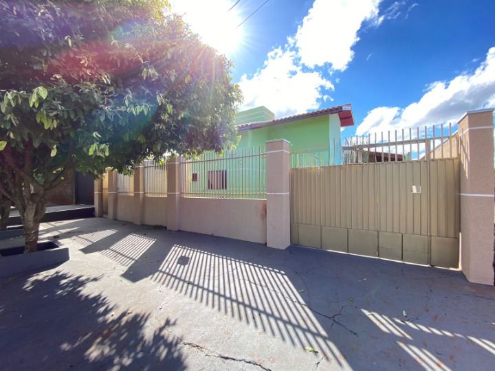 Casa com 2 quartos no Jardim Rasslem em Dourados/MS — foto 1