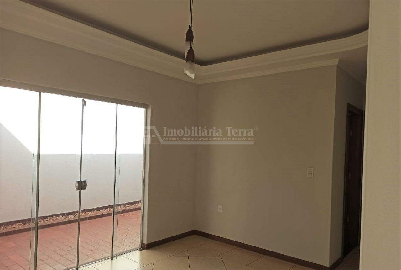 Casa com 4 quartos no Vila Progresso em Dourados/MS — foto 4