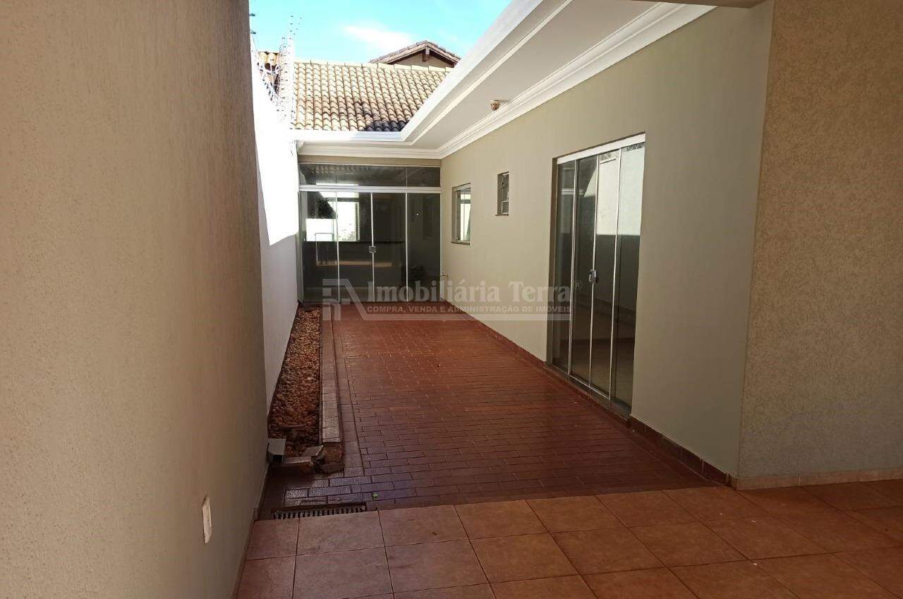 Casa com 4 quartos no Vila Progresso em Dourados/MS — foto 13
