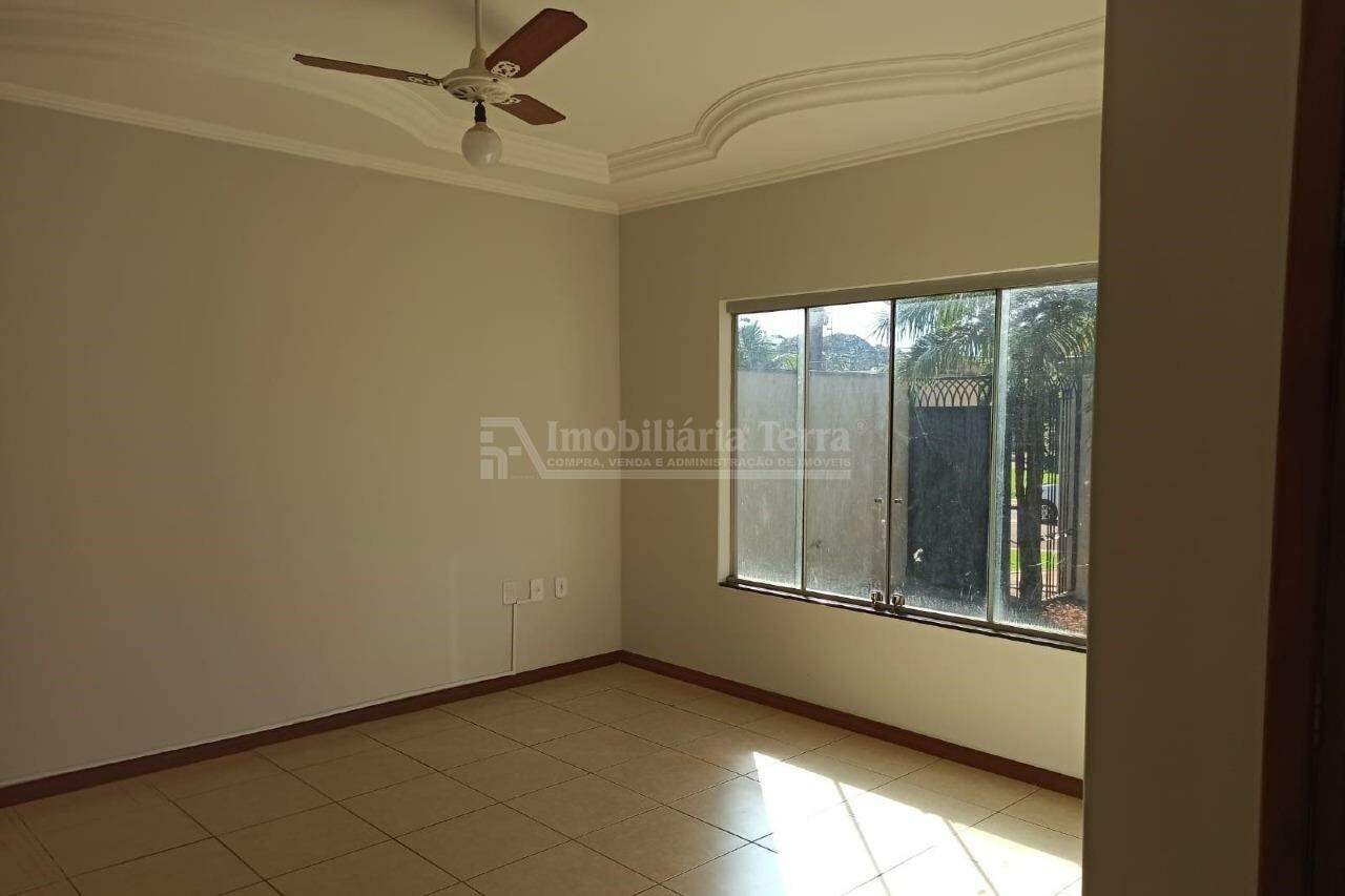 Casa com 4 quartos no Vila Progresso em Dourados/MS — foto 9