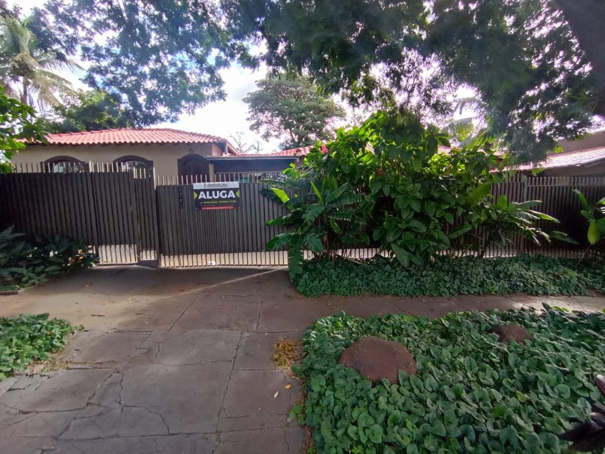 Casa com 4 quartos no Vila Planalto em Dourados/MS — foto 1