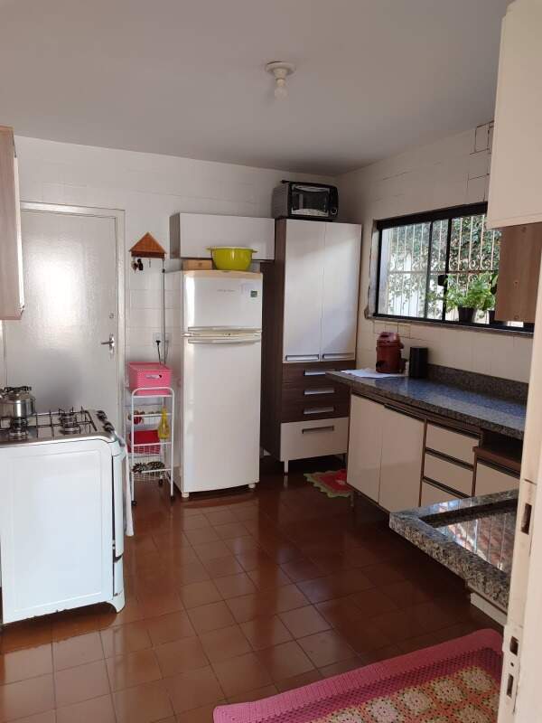 Casa com 3 quartos no BNH III Plano em Dourados/MS — foto 4