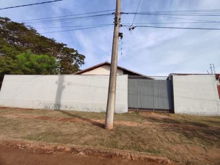 Casa com 3 quartos no BNH III Plano em Dourados/MS — foto 1