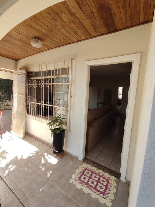 Casa com 3 quartos no BNH III Plano em Dourados/MS — foto 3