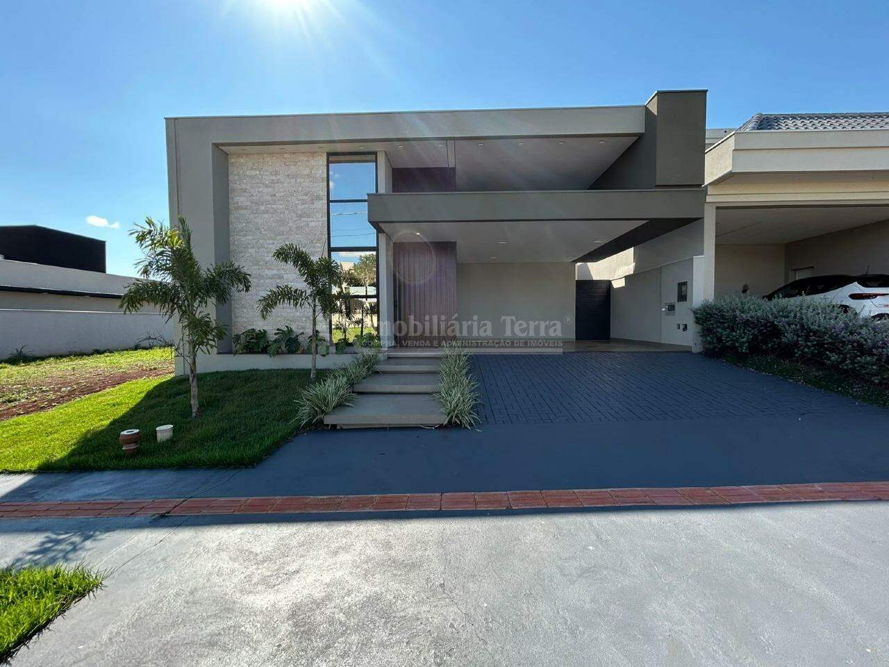 Casa com 3 quartos no Porto Seguro em Dourados/MS — foto 1