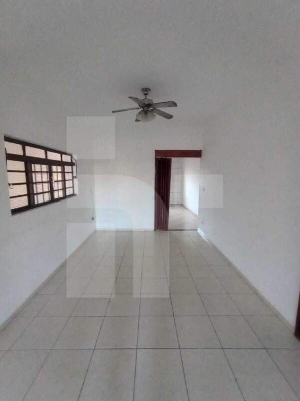 Casa com 4 quartos no Centro em Dourados/MS — foto 5