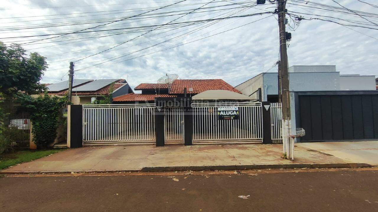 Casa com 3 quartos no Parque Alvorada em Dourados/MS — foto 1
