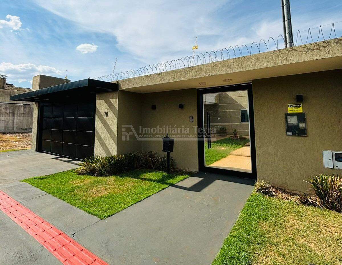 Casa com 3 quartos no Jardim Mônaco em Dourados/MS — foto 1