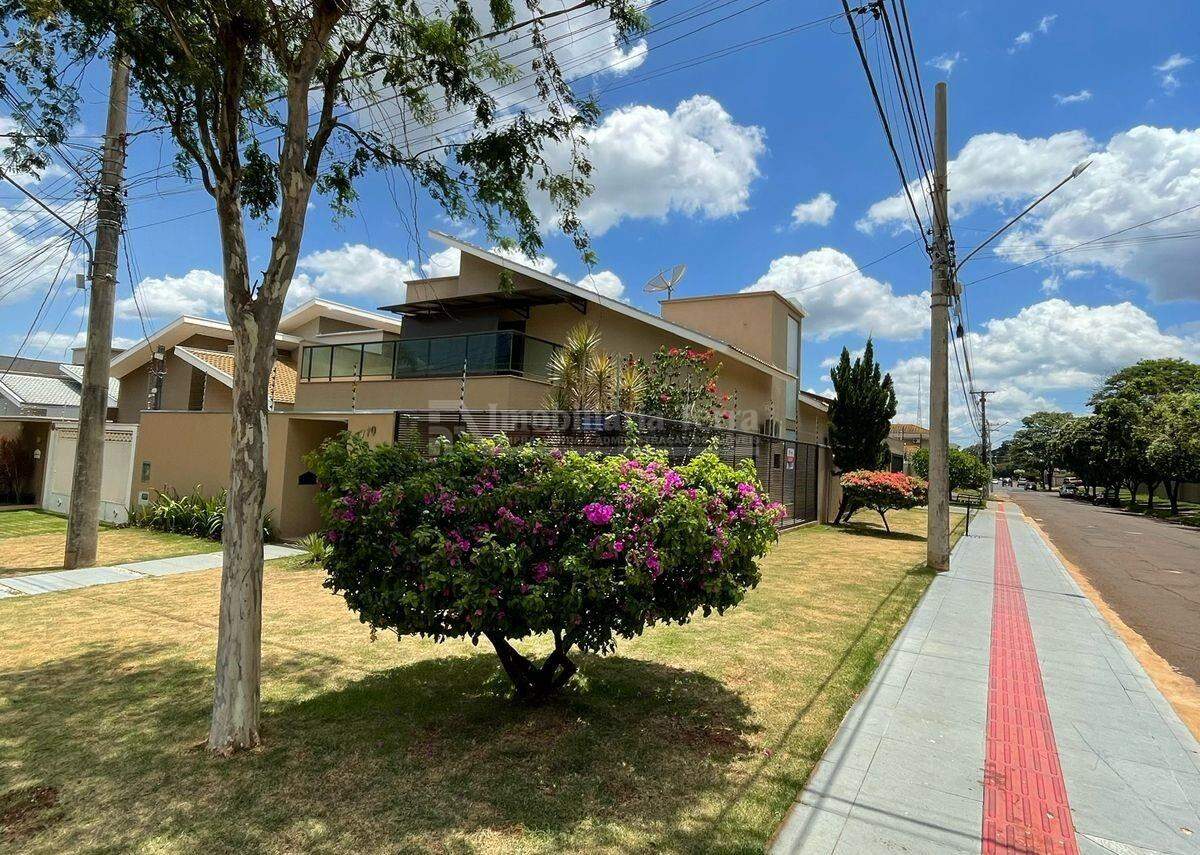 Casa com 4 quartos no Jardim América em Dourados/MS — foto 1