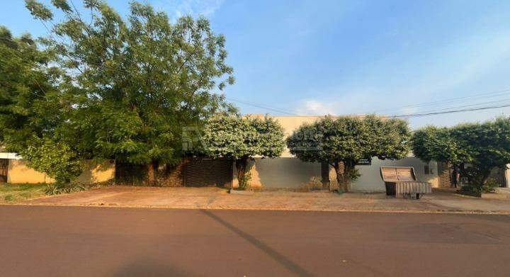 Apartamento com 2 quartos no Altos Do Indaiá em Dourados/MS — foto 1