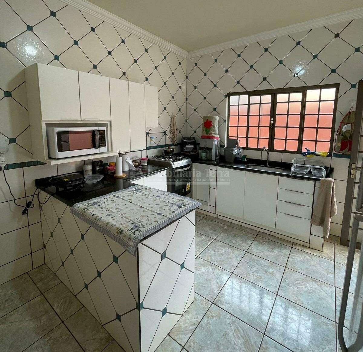 Casa com 4 quartos no Jardim Tropical em Dourados/MS — foto 2