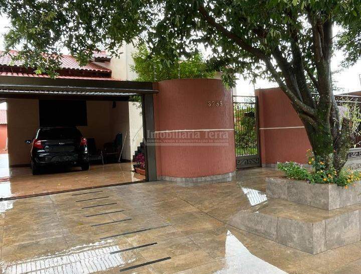 Casa com 4 quartos no Jardim Tropical em Dourados/MS — foto 1