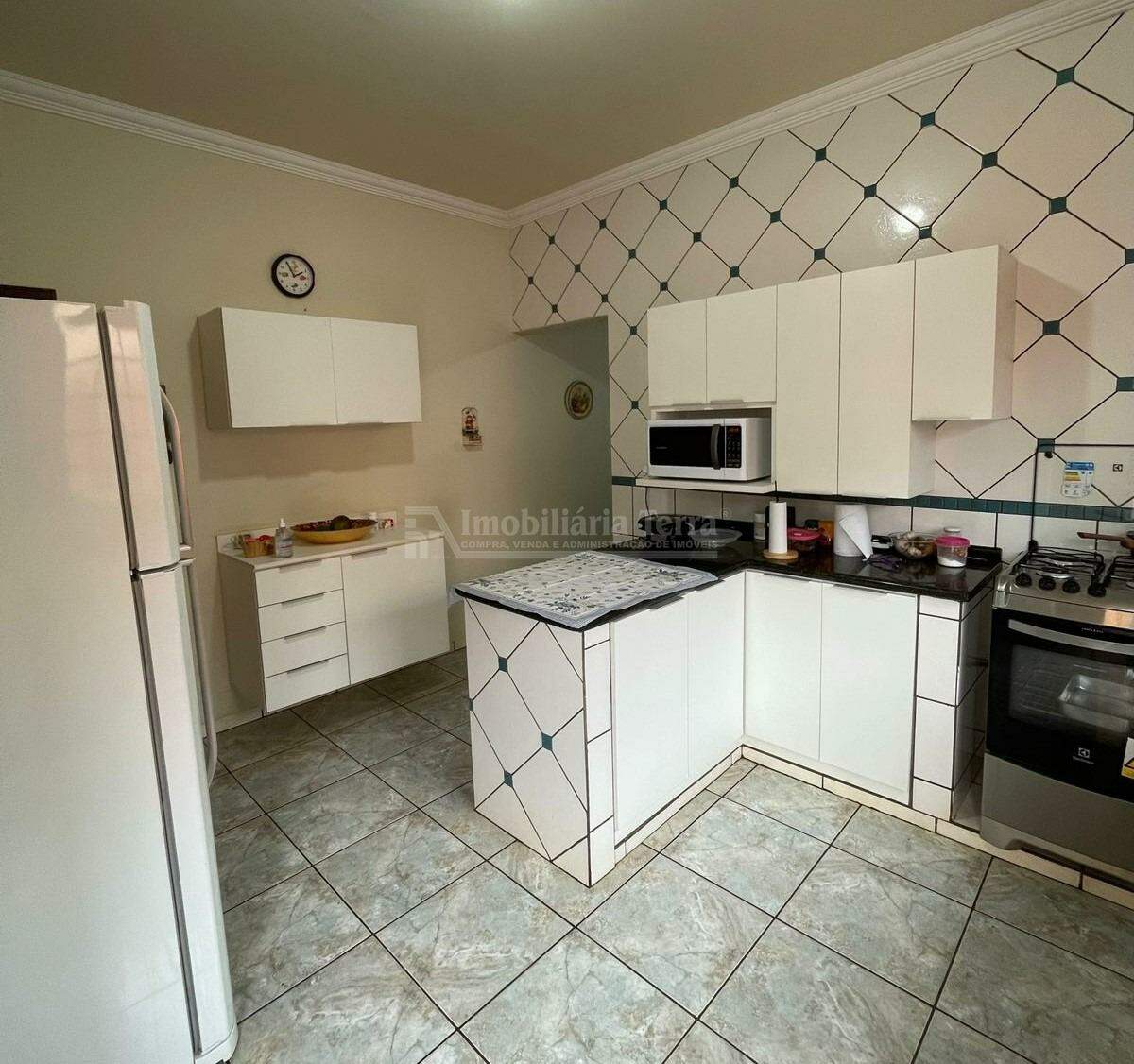 Casa com 4 quartos no Jardim Tropical em Dourados/MS — foto 3