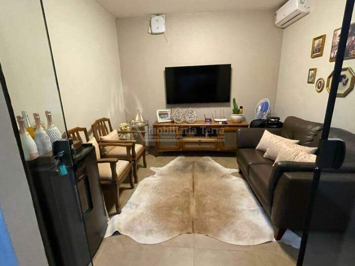 Casa com 4 quartos no Vila São Luiz em Dourados/MS — foto 3