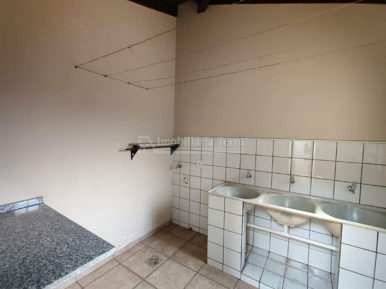 Casa com 5 quartos no Vila Rui Barbosa em Dourados/MS — foto 14