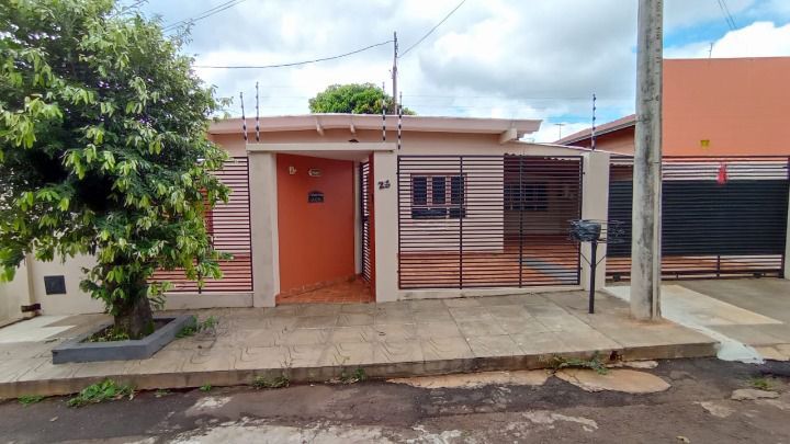 Casa com 4 quartos no Jardim Vital em Dourados/MS — foto 1