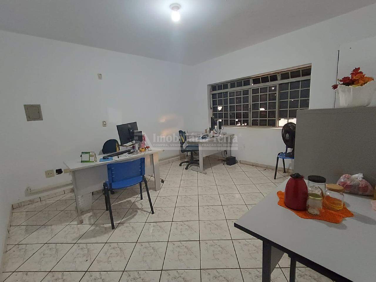 Prédio no Jardim Caramuru em Dourados/MS — foto 12
