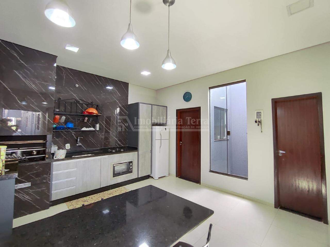 Casa com 4 quartos no Santa Fé em Dourados/MS — foto 4
