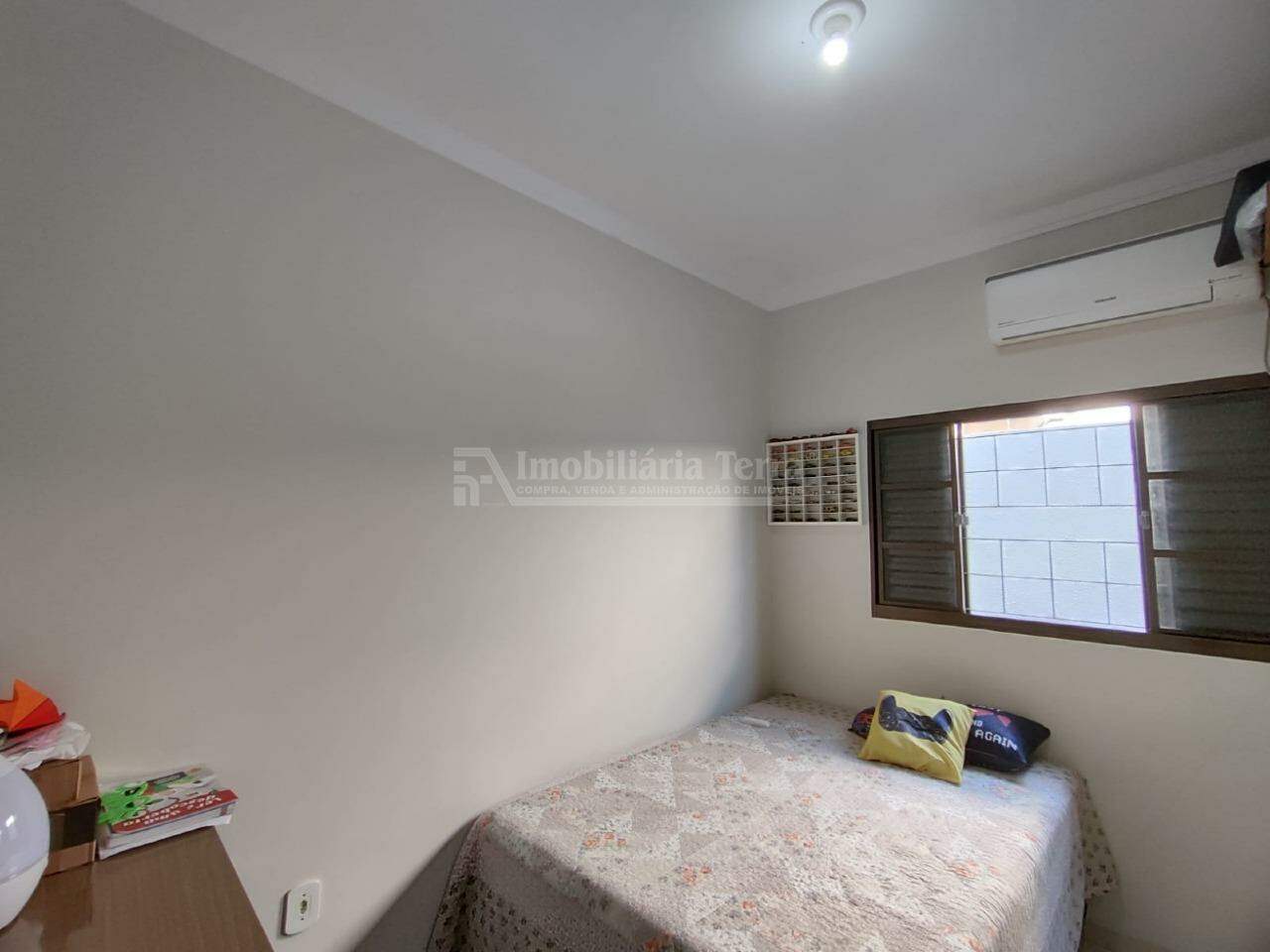 Casa com 4 quartos no Santa Fé em Dourados/MS — foto 9