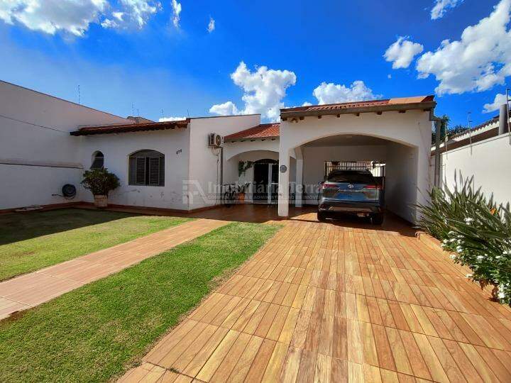 Casa com 3 quartos no Vila Rui Barbosa em Dourados/MS — foto 3
